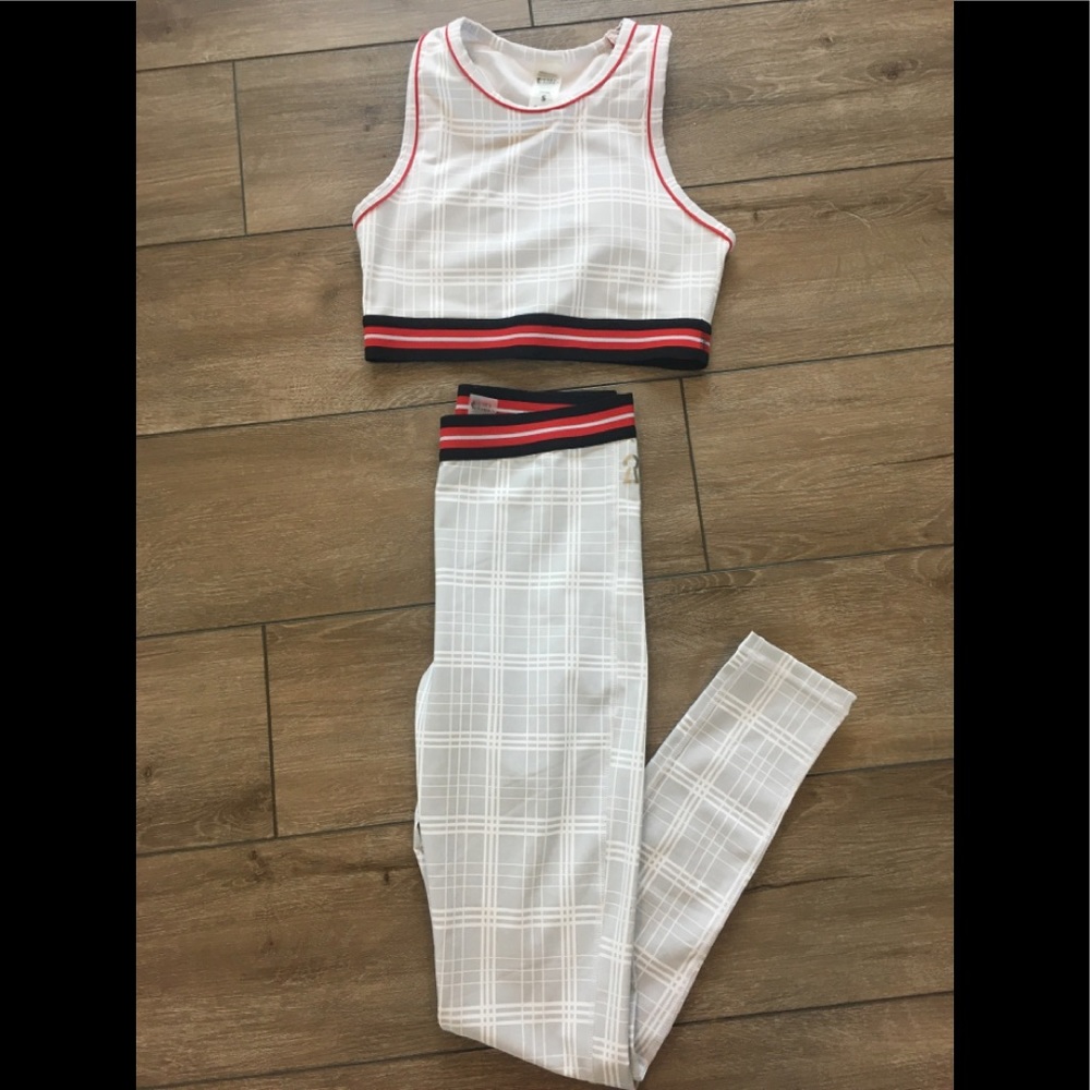 Cara Loren Sports Top and Leggings